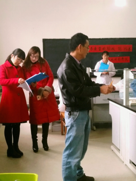 技能技艺比拼  学子大展风采
