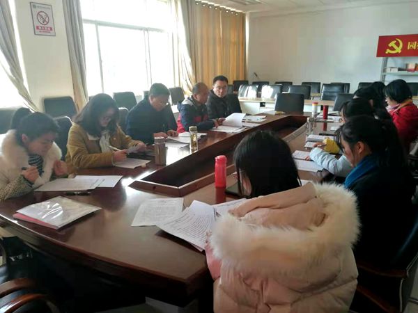 农学与园艺园艺技术学院召开党支部书记述职评议考核会